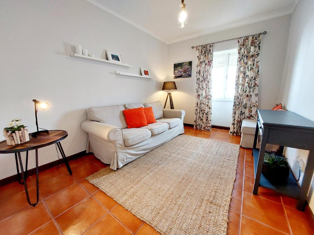 Charme Apartment Center Angra do Heroísmo Extérieur photo